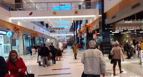 Духът на Черния петък владее Мол Русе дни преди кулминацията