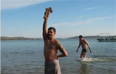 Пламен хвана кръста във Видин, но си загуби гащите