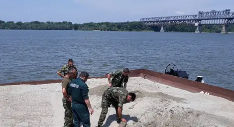 Сапьори от Велико Търново взривиха най-големите намирани в Дунав снаряди Сапьори от Велико Търново взривиха най-големите намирани в Дунав снаряди