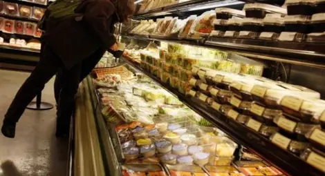 Българите заделят 70 лева седмично за храна, купуват хляб и картофи