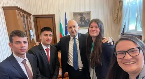 Рая Маркова: По-склонни сме да слушаме хора по-близо до нашата възраст, така взаимното доверие е по-високо