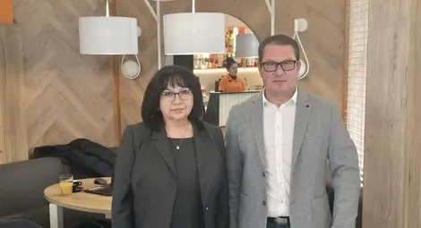 Жители на Мартен поставиха пред Теменужка Петкова въпроси за инфраструктурата и намерението да се отвори свинекомплекс в града Жители на Мартен поставиха пред Теменужка Петкова въпроси за инфраструктурата и намерението да се отвори свинекомплекс в града