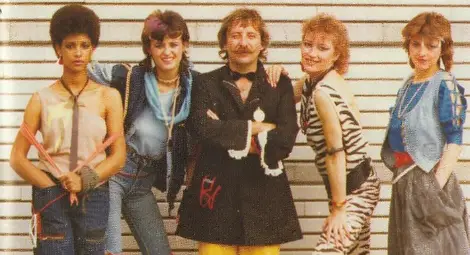 &bdquo;Трамвай №5&ldquo; с концерт за откупуване на училището в Бъзън