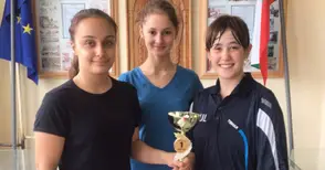 Кадетки донесоха тенис  титла на ОСК „Две могили“