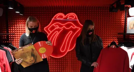 "Ролинг Стоунс" откриват първия си бутик