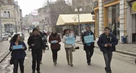 Млади русенци чупят с усмивка кутията с комплекси и съмнения