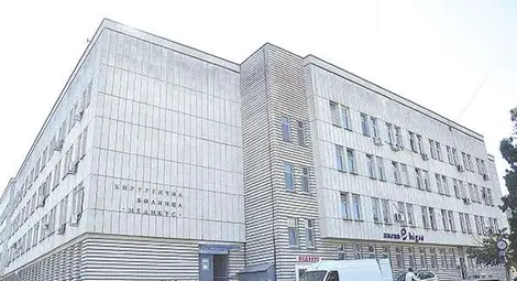 Два спорни и един черен сценарий за бившата Трета поликлиника
