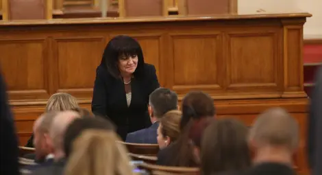 Народното събрание е приело 146 закона и 138 решения през 2018 г.