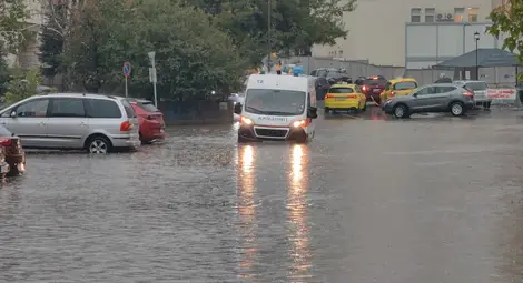 Три път над месечната нормата дъжд се изля в Русе за 31 часа