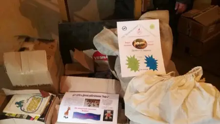 Първите 250 килограма хартия вече са предадени. Снимка: &bdquo;Дунавско сияние&ldquo;