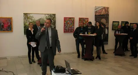 SG Express банк в Русе отбеляза  век и половина сред картини