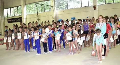 Млади акробати участваха в турнир на &bdquo;Локомотив&ldquo;