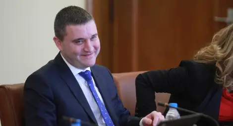 Горанов: България може да смени лева с евро най-рано през 2022 г. Горанов: България може да смени лева с евро най-рано през 2022 г.