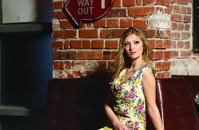 Пролетно-лятната колекция на &bdquo;Бордо&ldquo; разчупва стила с много женственост