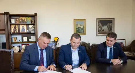 Община Русе, М-Газ и SOCAR откриха в с. Червена вода втори обект от проекта за хибридна газификация