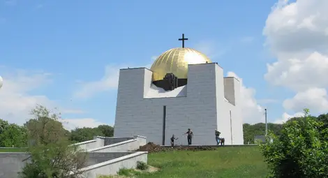 Ремонт на ремонта: Пантеонът на възрожденците отново протече