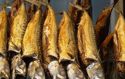 БАБХ изтегли от пазара над 250 кг пушена риба от Румъния, заразена с листерия