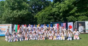 Русенка защити 3 дан пред гуру на каратето