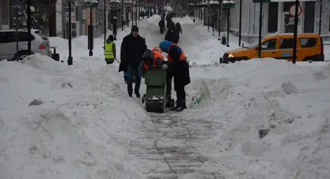 16 области с жълт код за снеговалежи и силен вятър