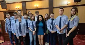 Два златни медала и две специални награди за млади русенски информатици