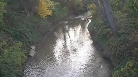 Високите води на Русенски Лом отнесли скочилото 21-годишно момче Високите води на Русенски Лом отнесли скочилото 21-годишно момче