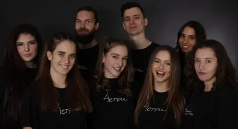 Русенската група "4етно" отправя позитивно послание с "Нова стъпка"