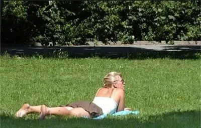 Уикендът обещава и слънце, живакът стига до 30&deg;