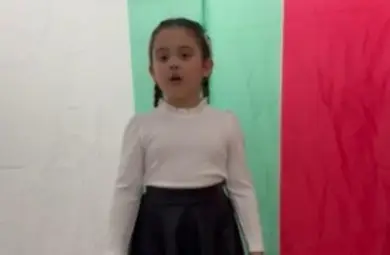 Четиригодишната Пресияна спечели специалната награда в рецитала за Левски в Ценово