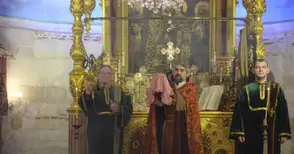 Камбаните в „Сурп Аствадзадзин“ оповестиха арменския Великден
