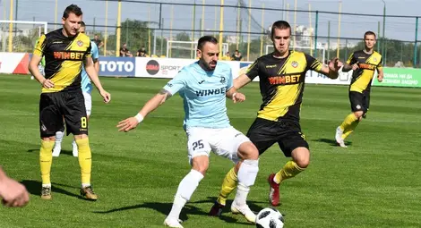 Наивни грешки закопаха &bdquo;Дунав&ldquo; в мача срещу &bdquo;Ботев&ldquo; в Пловдив