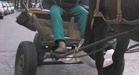 Забраниха каруците в стария град на Поморие