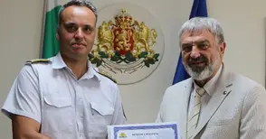 26 пожара гасени през почивните дни в Русенско, събарят изгорелите къщи в Борисово