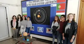 Ученици от Европейското изнесоха уроци за Слънчевата система на английски