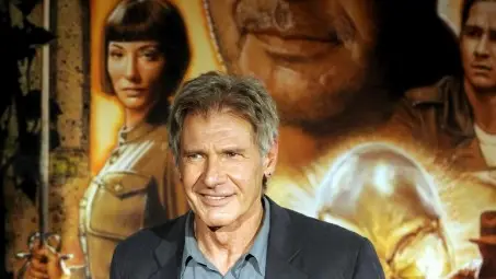 Харисън Форд отново Индиана Джоунс: 76-годишния актьор започва снимки на петата част