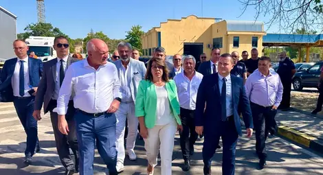 Трафикът през Дунав мост расте въпреки ремонта