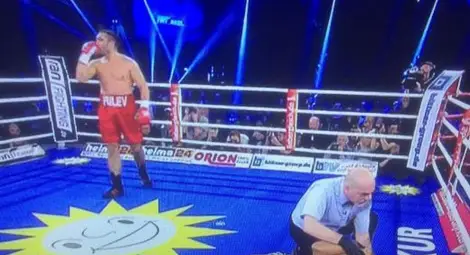 Кобрата със светкавична победа, нокаутира американец за по-малко от 2 минути