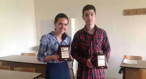 Русенски ученици разбиха студенти в национален турнир по дебати