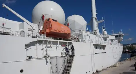 Разузнавателни натовски кораби сменят бойните в Черно море