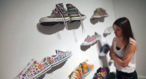 Белите маратонки са задължителни това лято