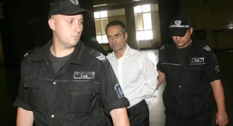 СГС засега отказа да екстрадира директора на "Техномаркет" в Италия СГС засега отказа да екстрадира директора на "Техномаркет" в Италия