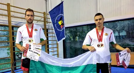 Двама русенски каратисти с 4 медала в румънски турнир