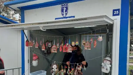 Благотворителният павилион на "Дунавско сияние" събира пари за детска изложба