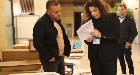 Всички общини от Русенско получиха бюлетините, ролките за машините и изборните книжа за предстоящия в неделя парламентарен вот