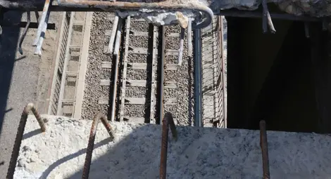 Отстраняват панелите на Дунав мост, минаващи над жп линията по нов начин – без къртене, а с прорязване Отстраняват панелите на Дунав мост, минаващи над жп линията по нов начин – без къртене, а с прорязване