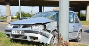 Младеж с разкъсана роговица от строшено при катастрофа стъкло