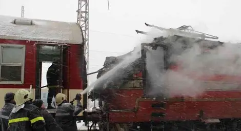 Пламна локомотивът на влака Русе-Шумен - подробности /галерия/ Пламна локомотивът на влака Русе-Шумен - подробности /галерия/