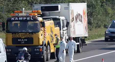 Ломският Митьо Крика карал камиона ковчег с бежанците