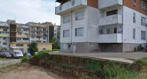 Триметров изкоп в &bdquo;Дружба&ldquo;  обезопасен след сигнал на &bdquo;Утро&ldquo;