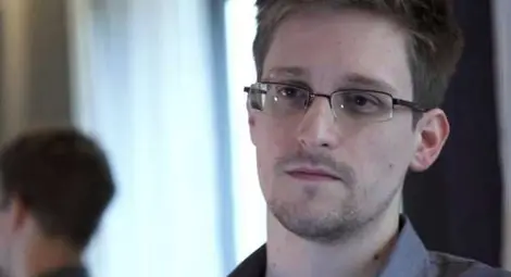 Сноудън изчезна