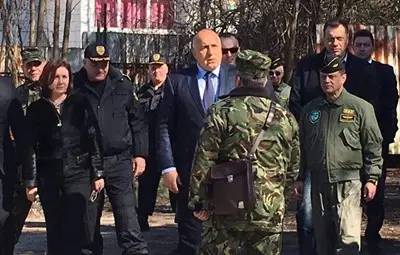 Борисов: Ще изпратя нашите БОП и ДАНС в Гърция, за да се справят с трафикантите на бежанци